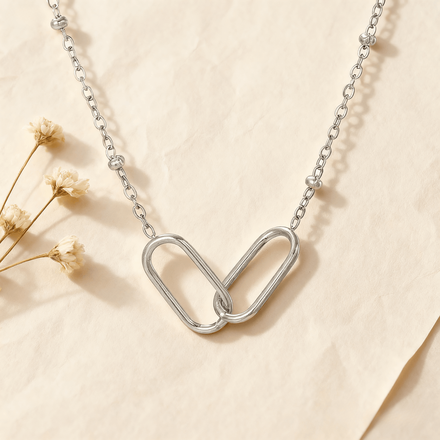 Linked Circles Necklace | Gold Interlocking Circle Necklace