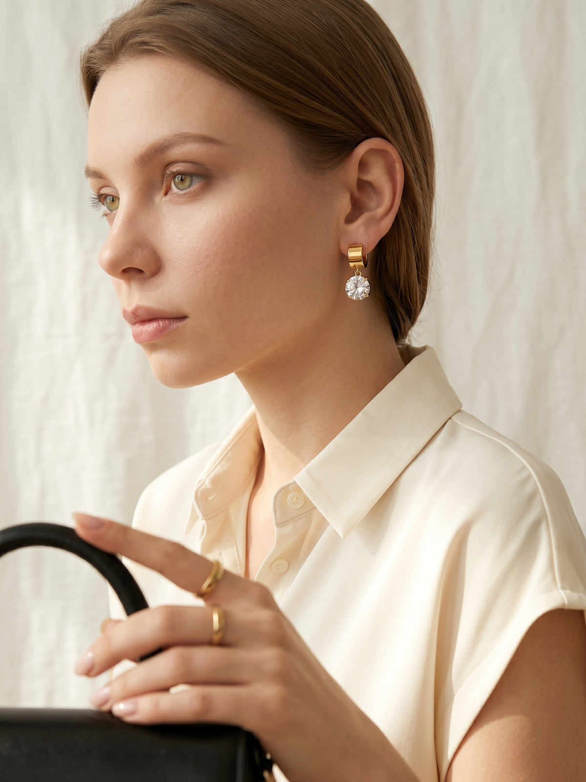 Cyra Bold Solitaire Hoops