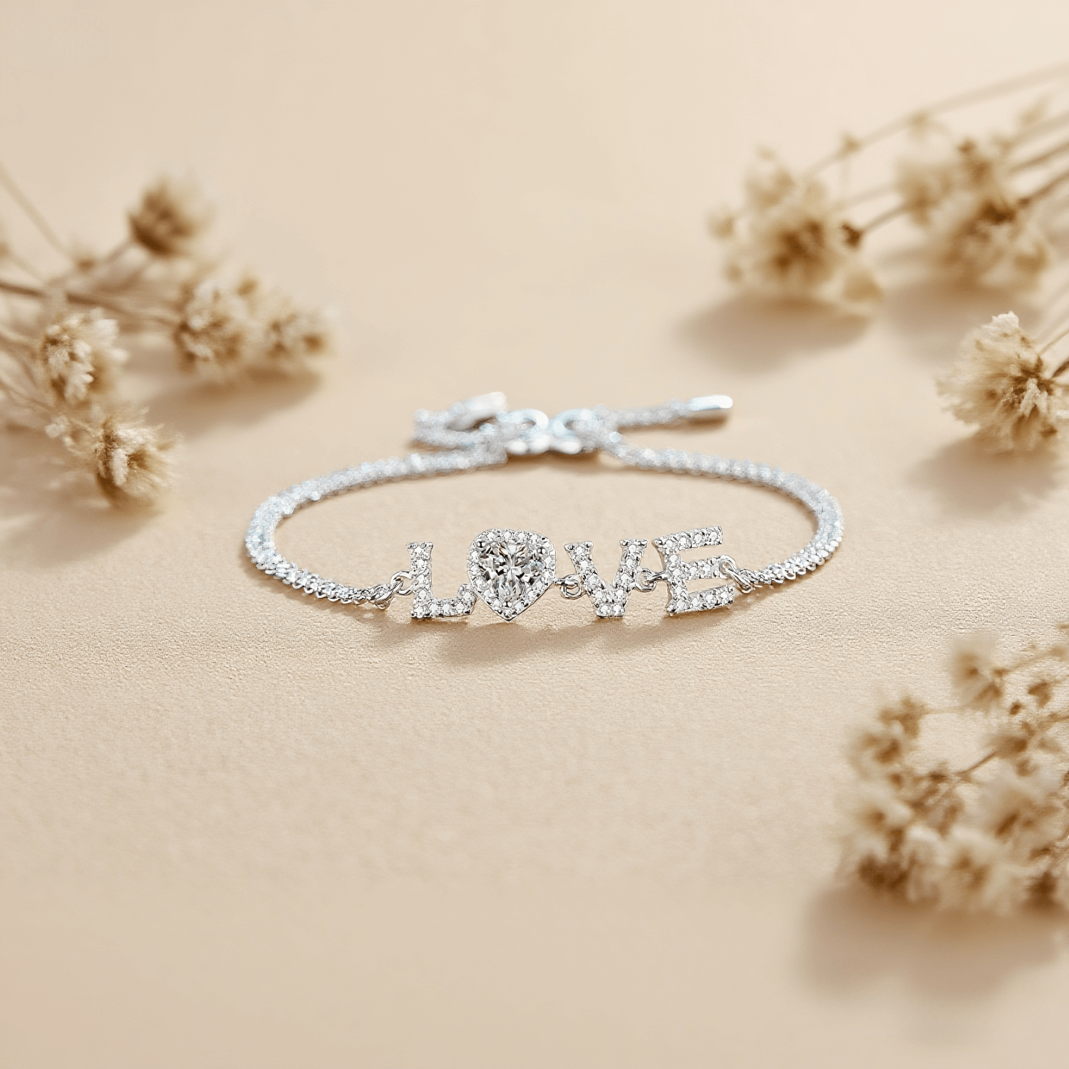 LovHeart Moissanite Bracelet — heart motif bracelet with sparkling moissanite stones, elegant and romantic.