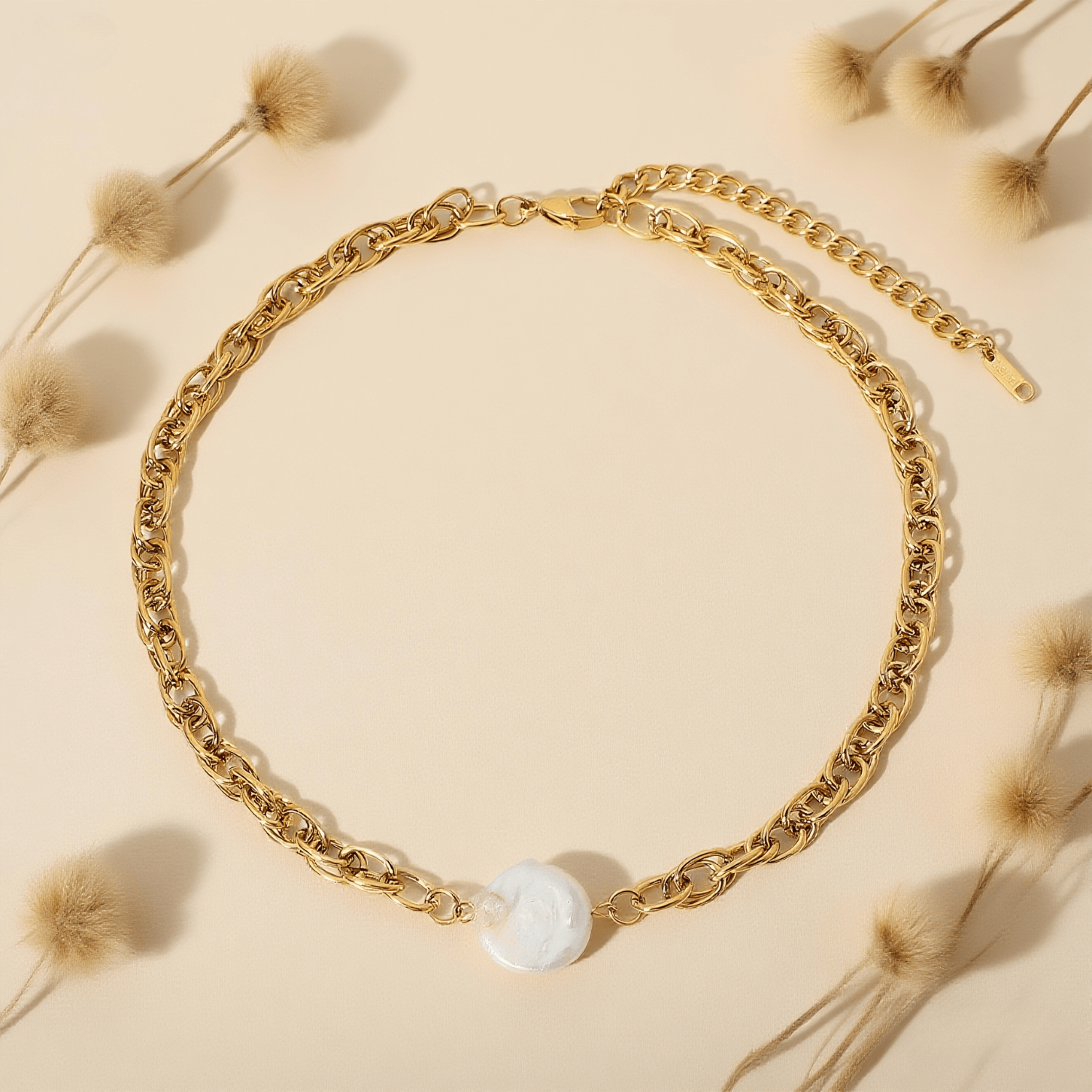 Luna Chain Necklace Secondary image