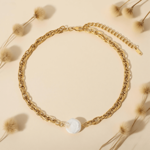 Luna Chain Necklace — polished silver (or gold) chain necklace inspired by moonlight, minimalist and elegant.