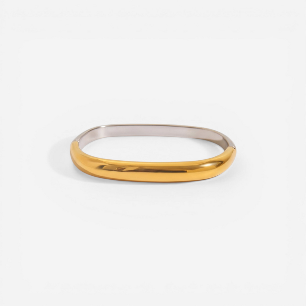 Single 18k gold pvd coated square bangle bracelet waterproof everyday wear.