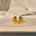 Gold / U