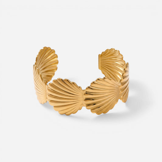 Wide scallop shell cuff bracelet gold stainless steel waterproof statement jewelry.