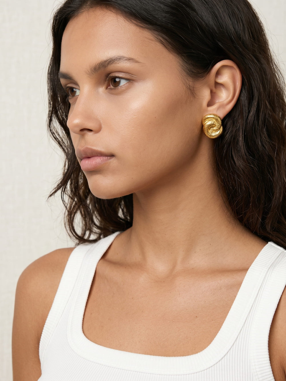 Hebe Molten Studs