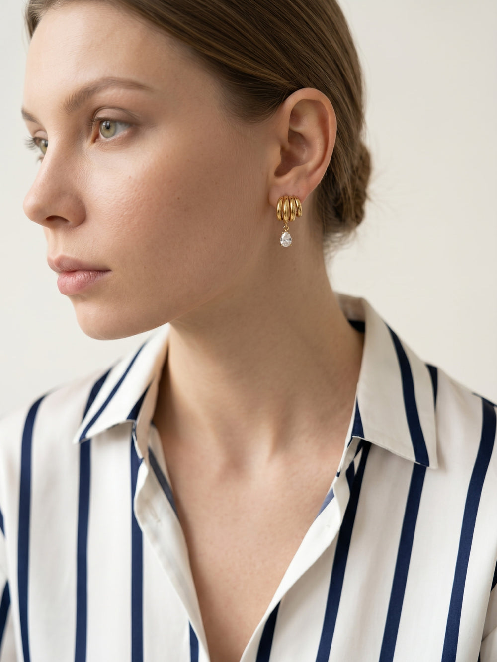 Iris Ribbed Drop Earrings