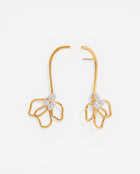 Pearl Petal Curve Earrings