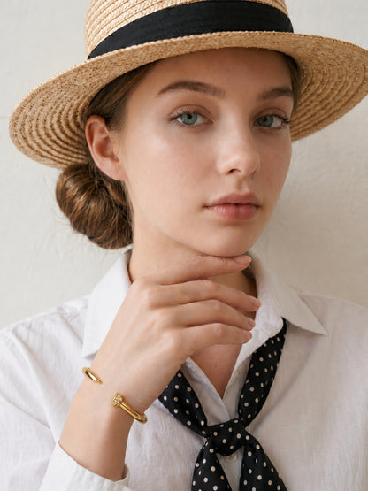 Solis Nail Bangle