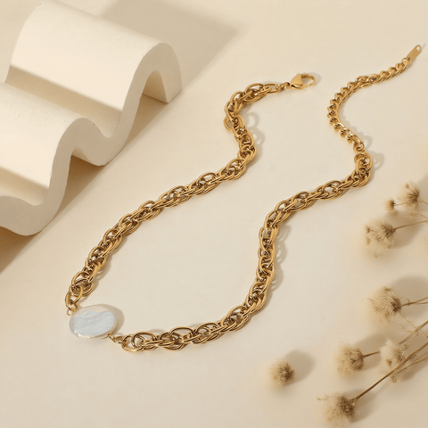 Luna Chain Necklace — polished silver (or gold) chain necklace inspired by moonlight, minimalist and elegant.