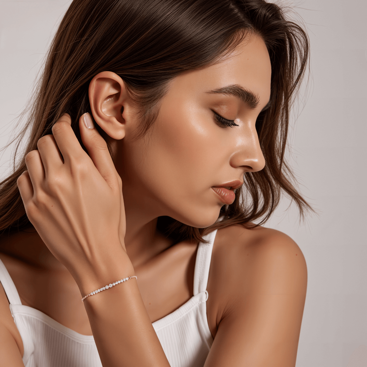 #SunriseSpark #MoissaniteBracelet #GiftForHer #MorningLightJewelry #RadiantStyle