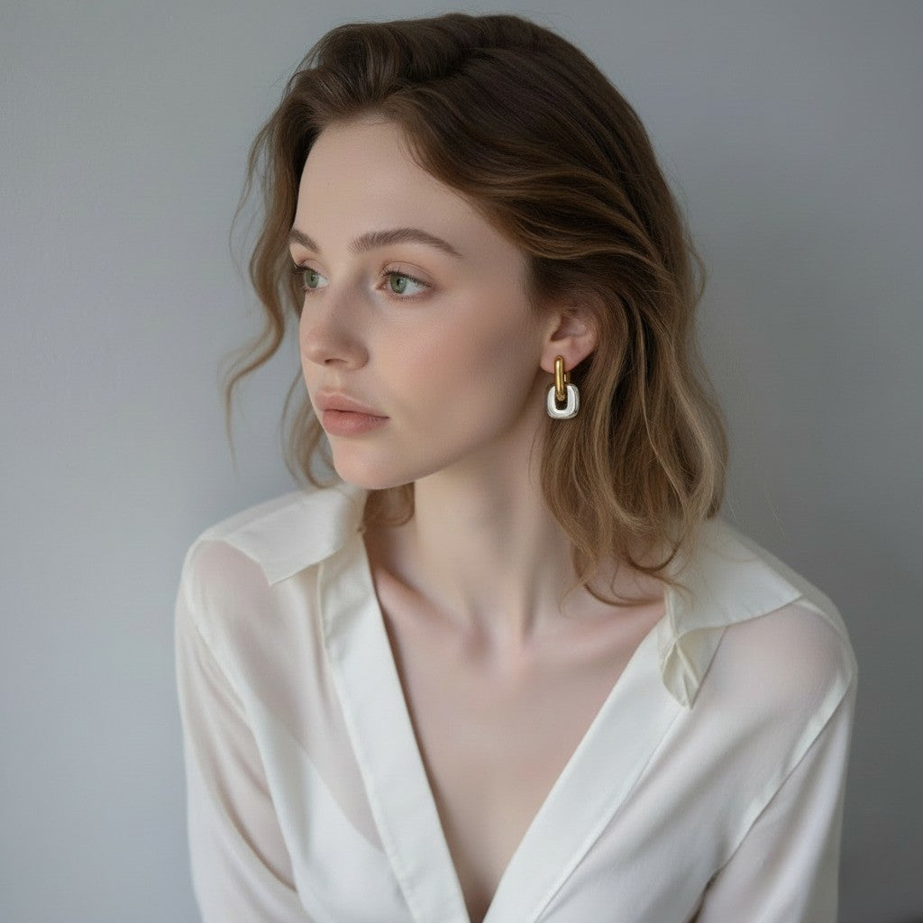 Urban Link Earrings Secondary image